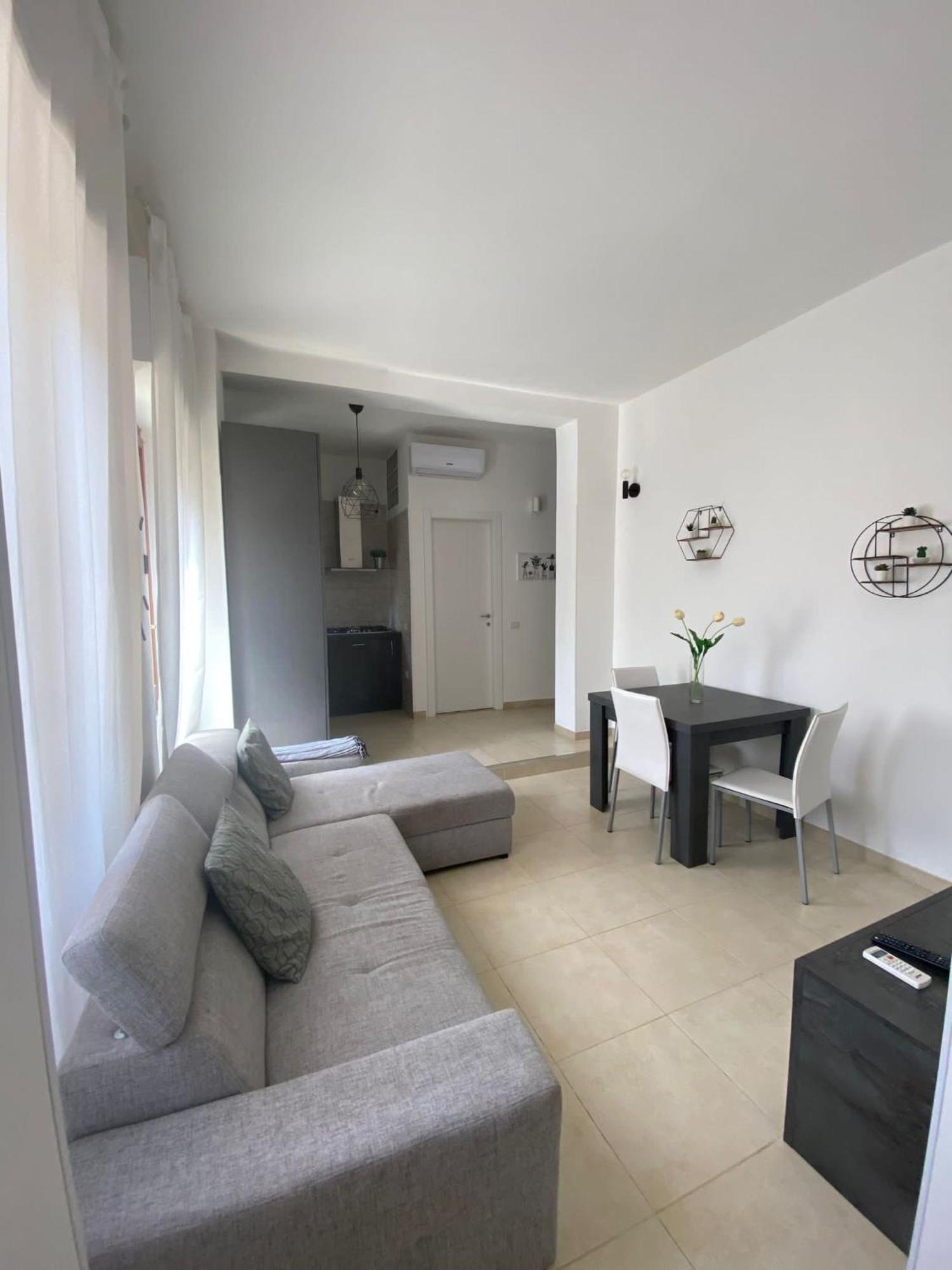Civico 107 - Apartment With Private Parking กวาร์ตู ซานเตเลนา ภายนอก รูปภาพ